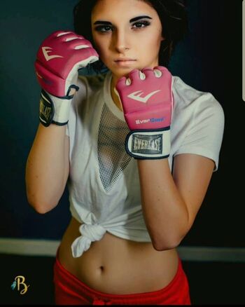 Chelsie Deville Leaked Nude OnlyFans (Photo 36)