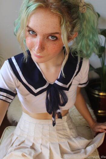 cherrylolli_sfw
