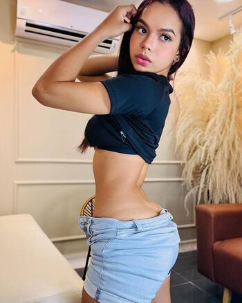 Cheyla Collins