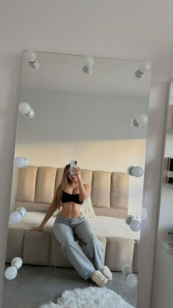 ChiaraBucci08 Leaked Nude OnlyFans (Photo 2)