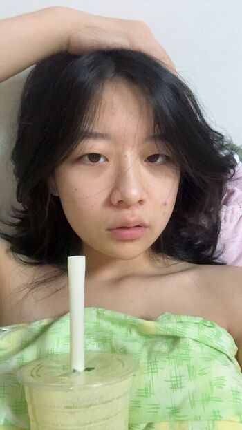 Chinese Twitter Girls Megathread Leaked Nude OnlyFans (Photo 3)