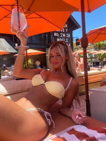 Chloe Anderton