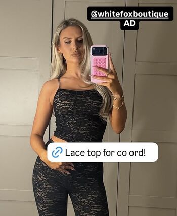 Chloe Burrows Leaked Nude OnlyFans (Photo 36)