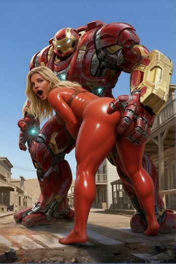 Chloë Grace Moretz Leaked Nude OnlyFans (Photo 329)