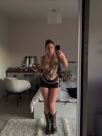 Chloe Spiller