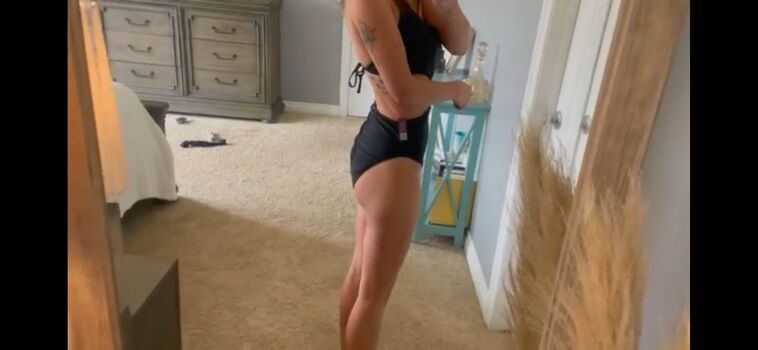 Chrissy Harless Leaked Nude OnlyFans (Photo 8)