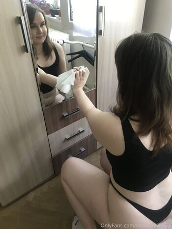 chubbynixiesin Leaked Nude OnlyFans (Photo 16)