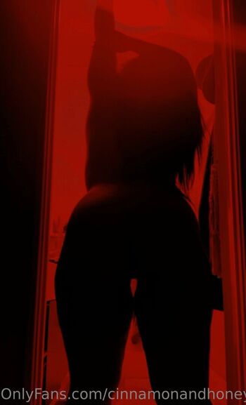cinnamonandhoney69 Leaked Nude OnlyFans (Photo 10)