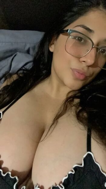 Cinthia De Leon Leaked Nude OnlyFans (Photo 22)