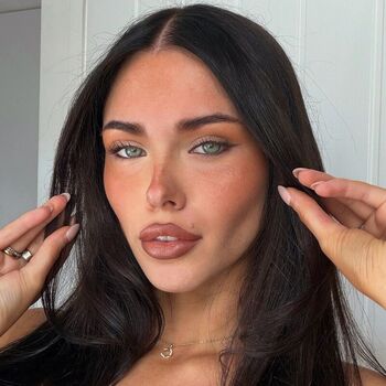 Clarissa Bea Leaked Nude OnlyFans (Photo 30)