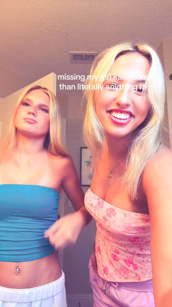 Cloud ASMR Leaked Nude OnlyFans (Photo 4)