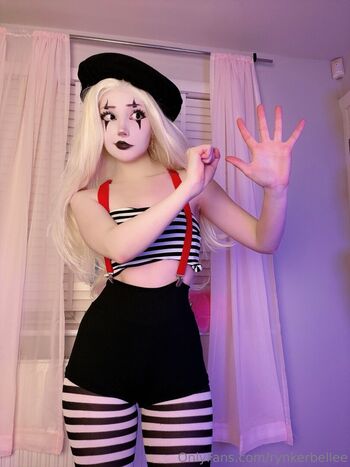 Clown Girls Leaked Nude OnlyFans (Photo 182)
