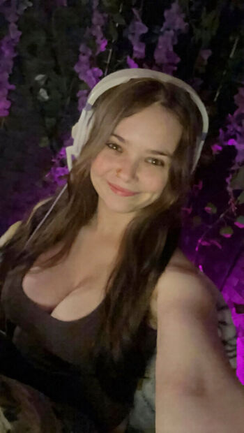 Clumsy Ori Leaked Nude OnlyFans (Photo 15)