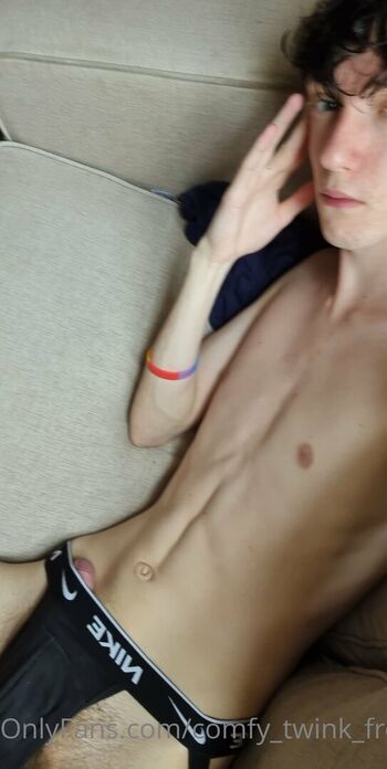 comfy_twink_free Leaked Nude OnlyFans (Photo 6)