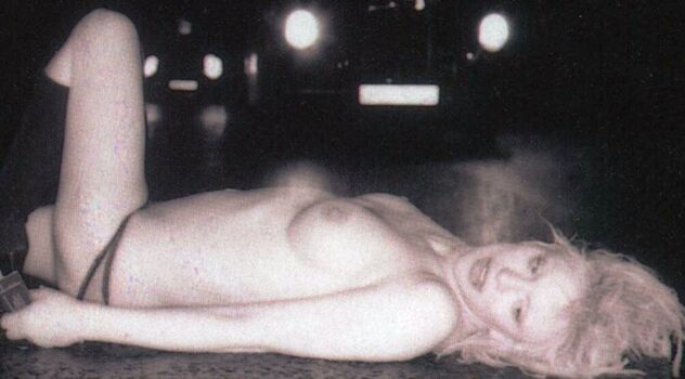 Courtney Love Leaked Nude OnlyFans (Photo 37)