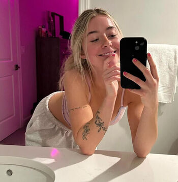 Crazycourtneyy Leaked Nude OnlyFans (Photo 10)