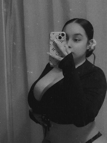 Crystal Rivera Leaked Nude OnlyFans (Photo 3)