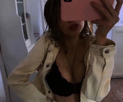 Csermely Zita Leaked Nude OnlyFans (Photo 1)