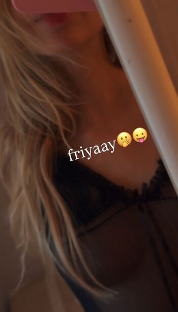 Csermely Zita Leaked Nude OnlyFans (Photo 7)