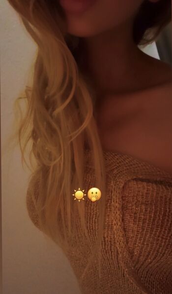Csermely Zita Leaked Nude OnlyFans (Photo 11)