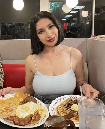 Curvy Goddesses Leaked Nude OnlyFans (Photo 578)