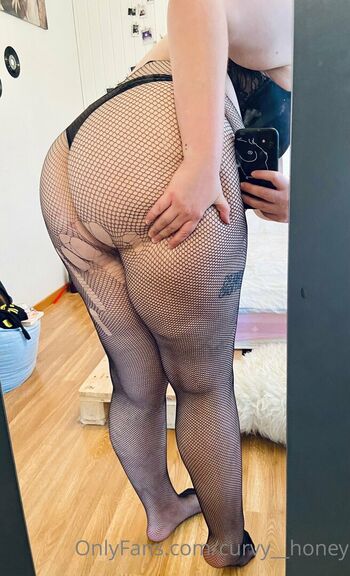 curvy__honey Leaked Nude OnlyFans (Photo 4)