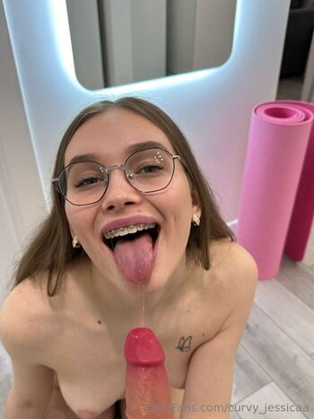 curvy_jessicaa