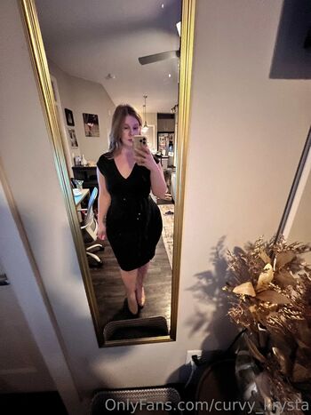 Curvy_Krysta