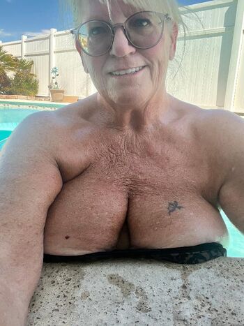 CurvyCarolina Leaked Nude OnlyFans (Photo 9)