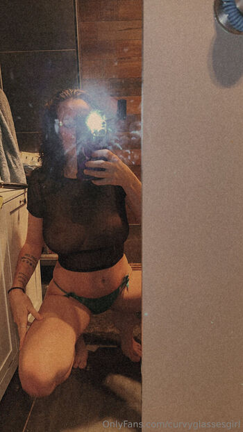 curvyglassesgirl Leaked Nude OnlyFans (Photo 20)