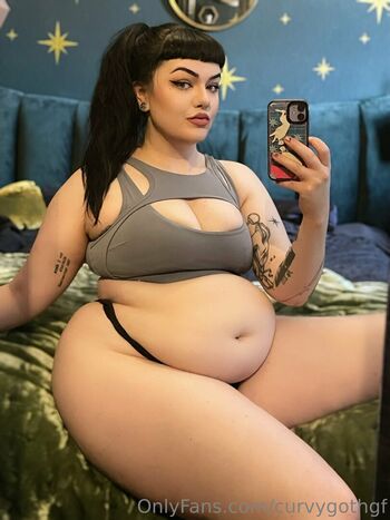 curvygothgf Leaked Nude OnlyFans (Photo 14)