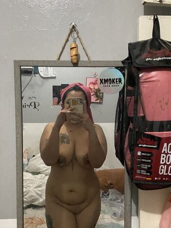 CurvyPinayMILF Leaked Nude OnlyFans (Photo 2)