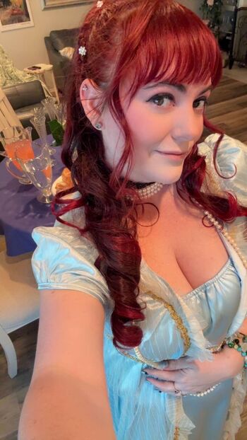 Curvyredgoddess Leaked Nude OnlyFans (Photo 5)