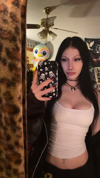 Cynniiexo