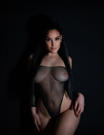 Dafni Kouneli Leaked Nude OnlyFans (Photo 10)