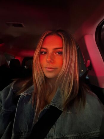 dahnikz Leaked Nude OnlyFans (Photo 35)