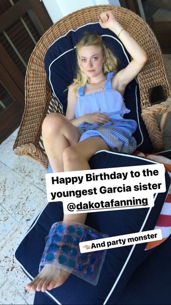 Dakota Fanning Leaked Nude OnlyFans (Photo 159)