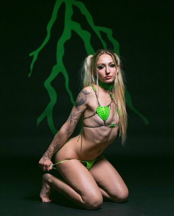 DanceZora Leaked Nude OnlyFans (Photo 15)