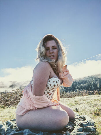 dancingkitten Leaked Nude OnlyFans (Photo 2)