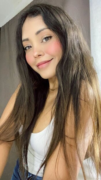 Dania Altamirano