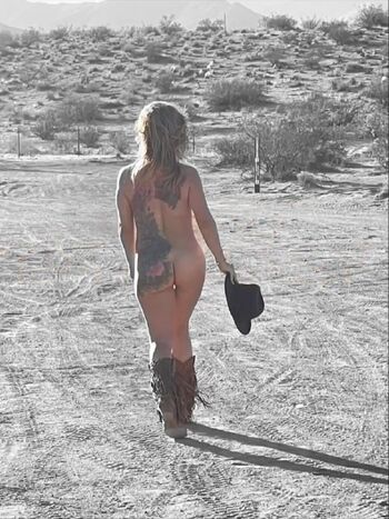 Danielle Harris Leaked Nude OnlyFans (Photo 37)