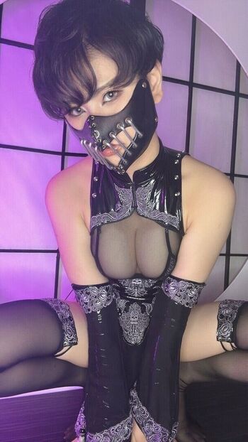 Dansousami Leaked Nude OnlyFans (Photo 33)