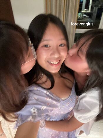 Daphnelowkey Leaked Nude OnlyFans (Photo 11)
