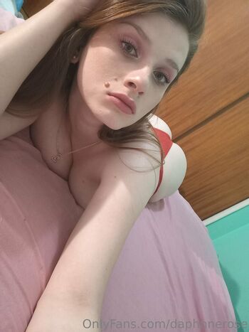 daphnnerose Leaked Nude OnlyFans (Photo 13)