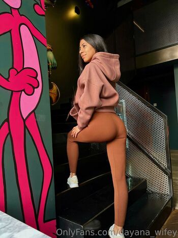dayana_wifey