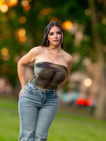 Deanna Melillo Leaked Nude OnlyFans (Photo 2)