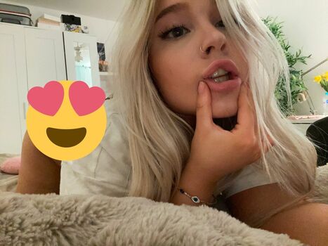 Decadex Leaked Nude OnlyFans (Photo 2)