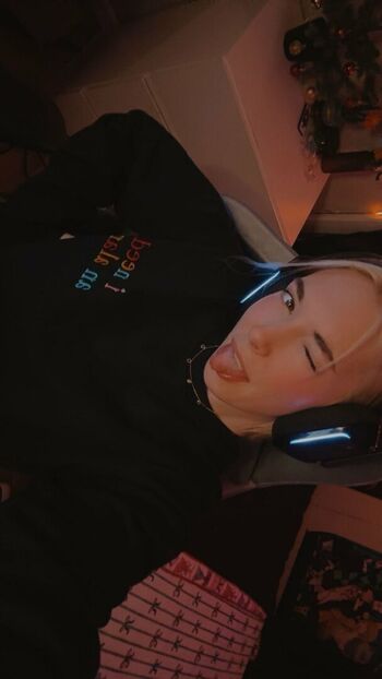 DefNotDes Leaked Nude OnlyFans (Photo 8)