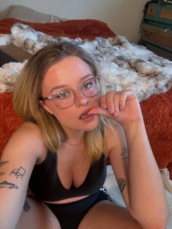 Delaney Malone Leaked Nude OnlyFans (Photo 23)