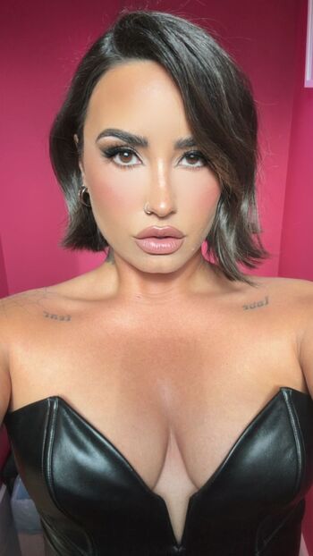 Demi Lovato Leaked Nude OnlyFans (Photo 382)